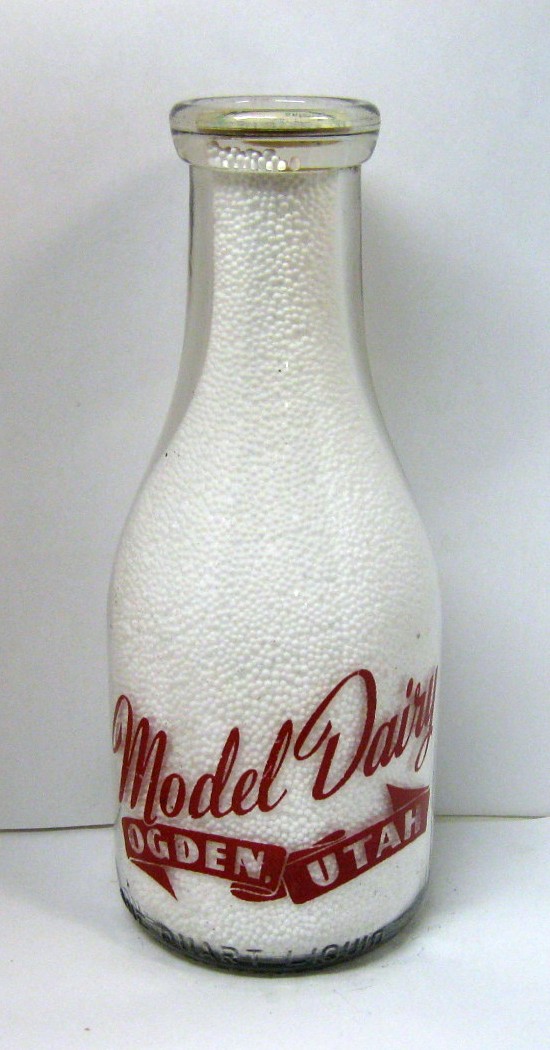 Wisconsin Vintage Glass Quart Milk Bottle Melody Dairy Appleton 